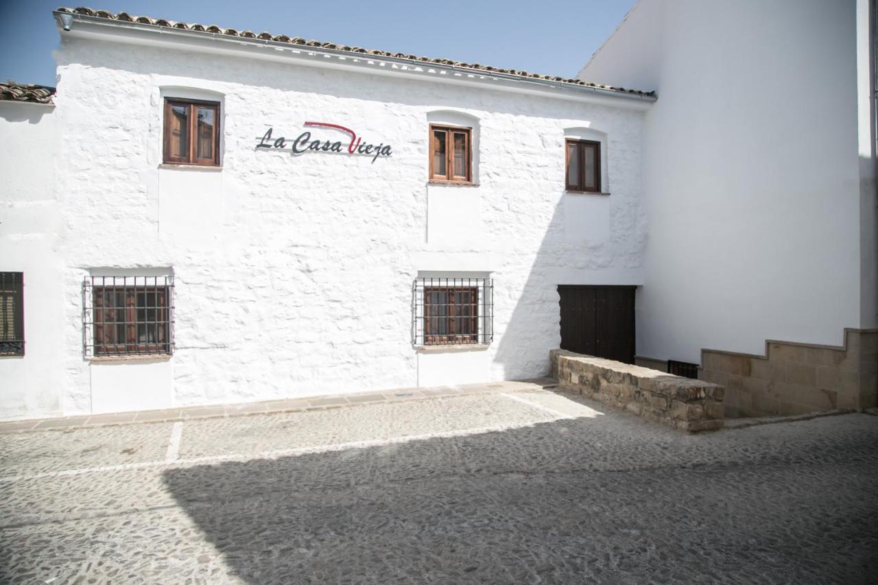 Apartamentos Turísticos La Casa Vieja Sabiote Exterior foto
